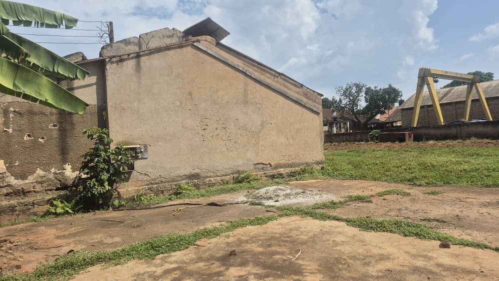 Factory for Sale – Mbale CityPrime industrial property available in a strategic location within Mbale City.